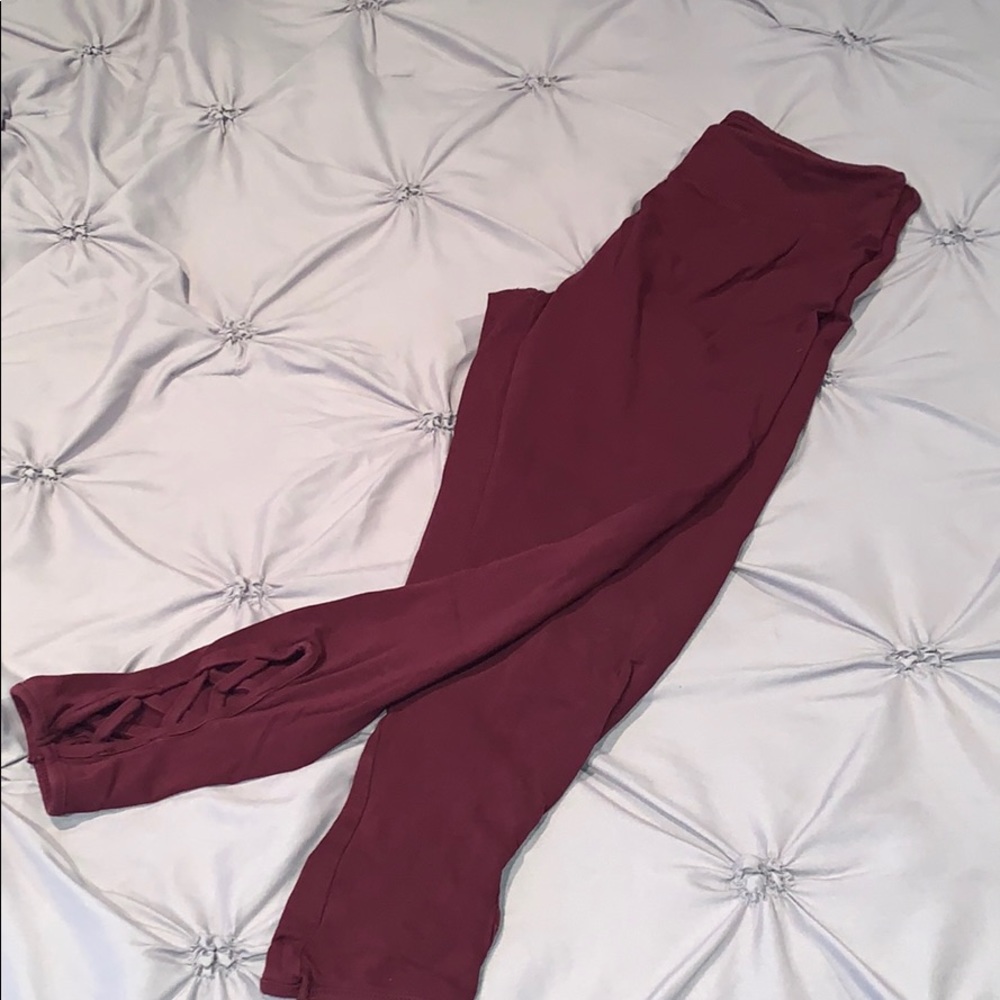burgundy leggings